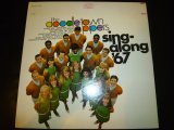 DOODLETOWN PIPERS/SING-ALONG '67