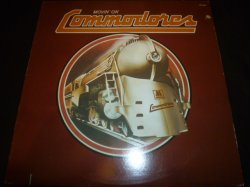 画像1: COMMODORES/MOVIN' ON