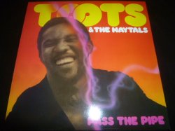 画像1: TOOTS & THE MAYTALS/PASS THE PIPE