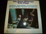 OSCAR PETERSON TRIO/PLAYS