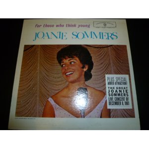 画像: JOANIE SOMMERS/FOR THOSE WHO THINK YOUNG
