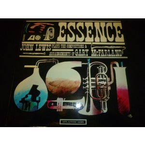 画像: JOHN LEWIS/ESSENCE