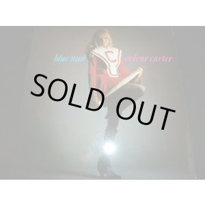 画像: CARLENE CARTER/BLUE NUN