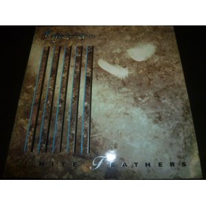 画像: KAJAGOOGOO/WHITE FEATHERS