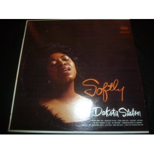 画像: DAKOTA STATON/SOFTLY