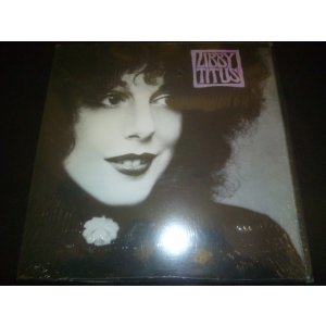 画像: LIBBY TITUS/SAME