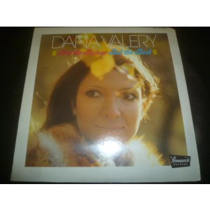 画像: DANA VALLEY/NOT THE FLOWER BUT THE ROOT