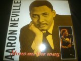 画像: AARON NEVILLE/SHOW ME THE WAY