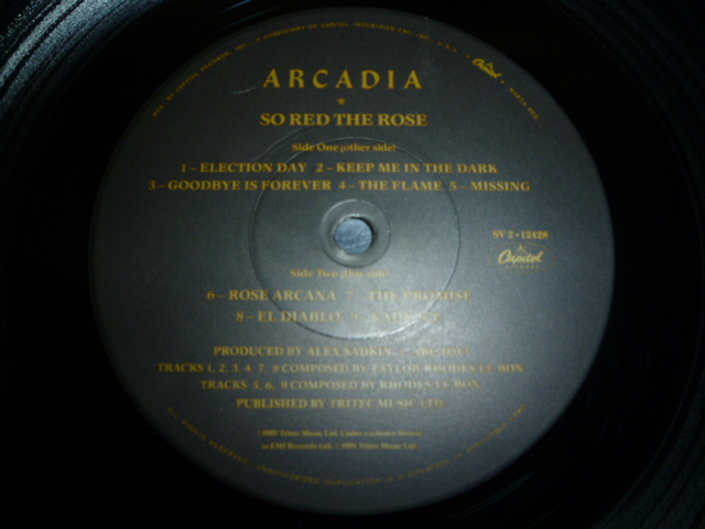 画像: ARCADIA/SO RED THE ROSE