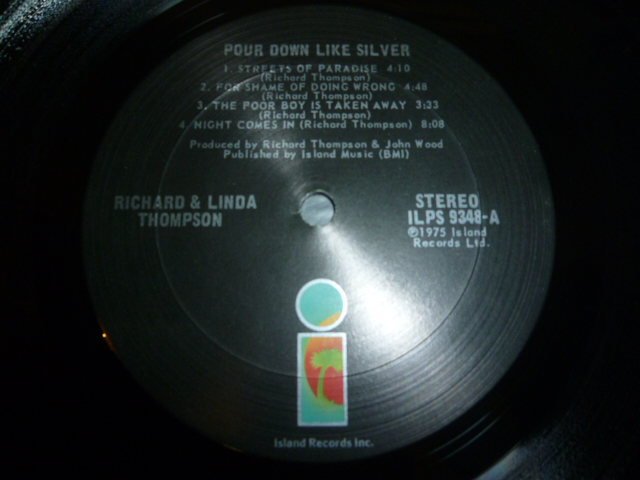 画像: RICHARD & LINDA THOMPSON/POUR DOWN LIKE SILVER