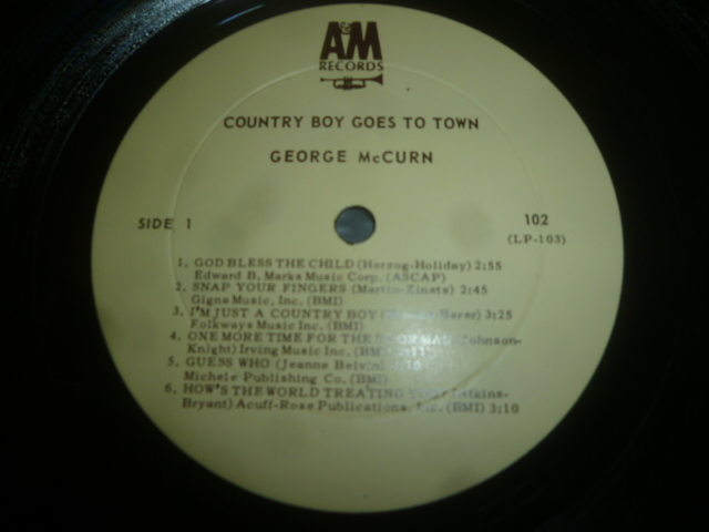 画像: GEORGE McCURN/COUNTY BOY GOES TO TOWN