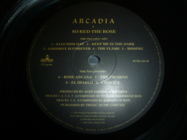 画像: ARCADIA/SO RED THE ROSE