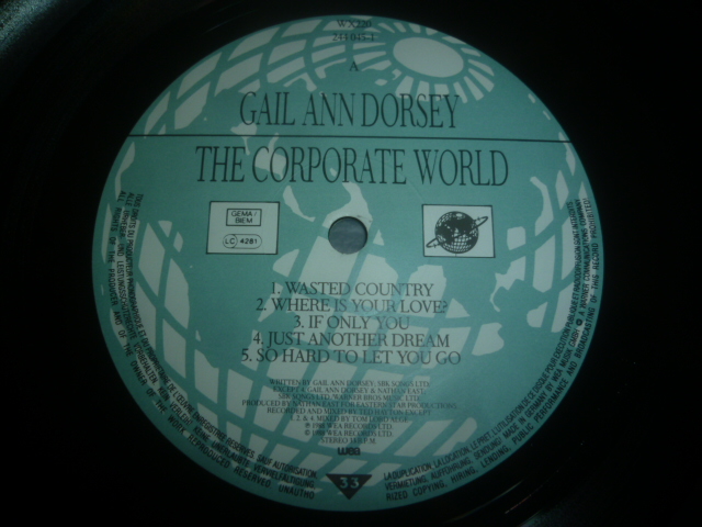 画像: GAIL ANN DORSEY/THE CORPORATE WORLD