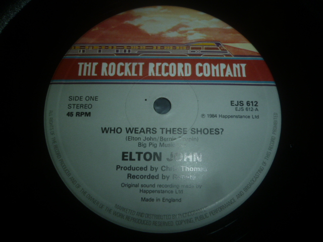画像: ELTON JOHN/WHO WEARS THESE SHOES (12")