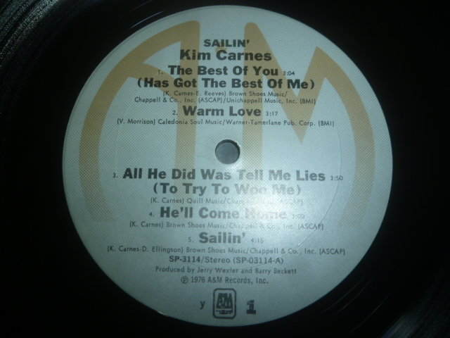 画像: KIM CARNES/SAILIN'